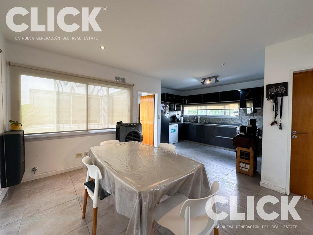 Foto de Casa 5 ambientes en venta en Barrio privado Santa Juana, Esteban, imagen 2