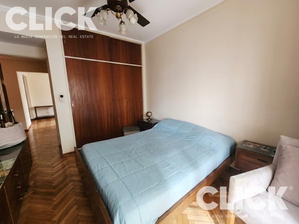 Foto de Venta - 4 ambientes dependencia, cochera fija y baulera - Belgrano, imagen 2