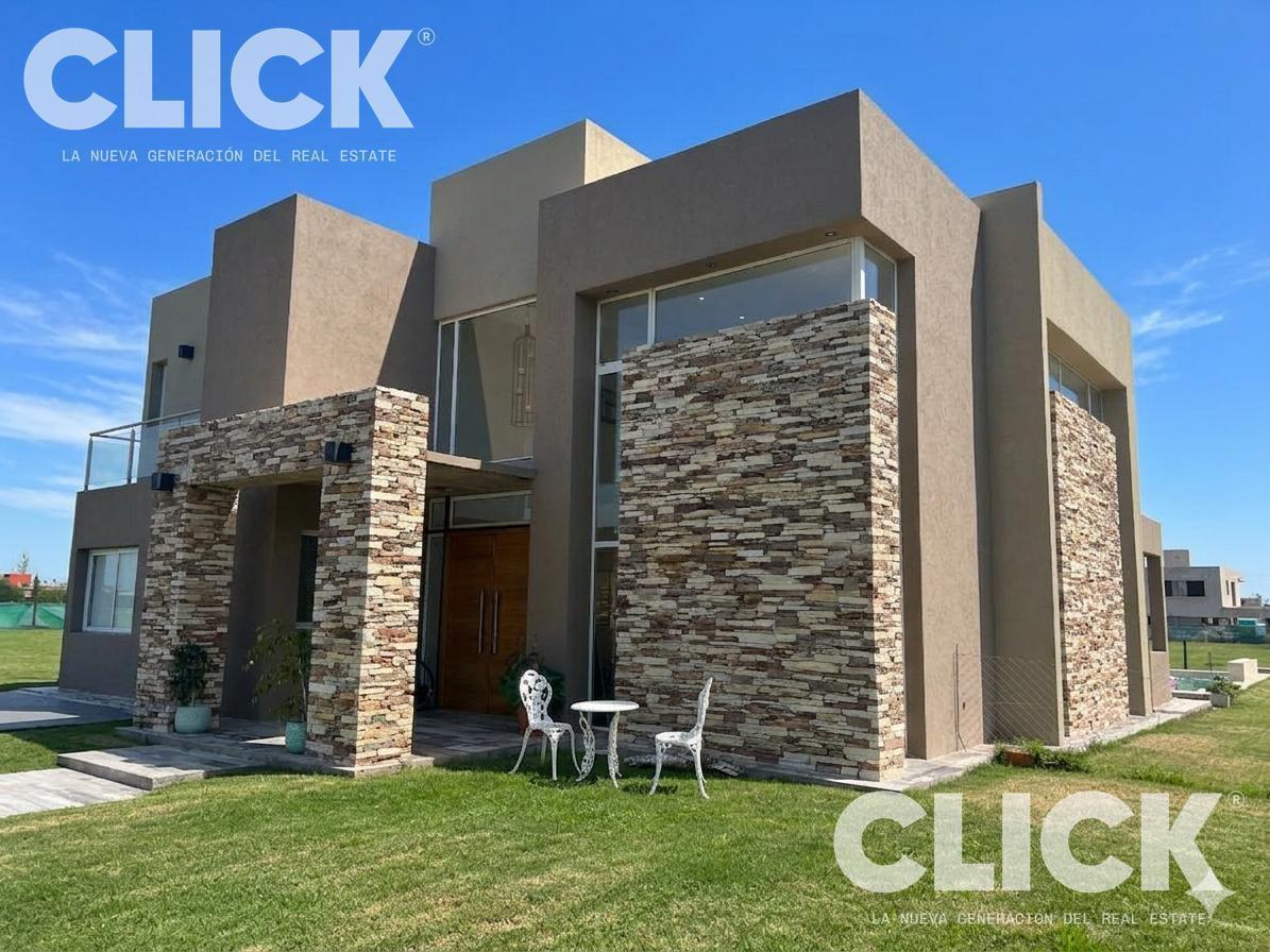 Foto de Casa 5 ambientes en Venta en Barrio Lagos de San Eliseo, imagen 1