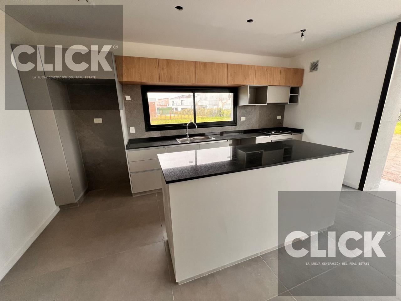 Foto de Venta - Casa 5 ambientes a Estrenar en barrio privado Puertos del Lago, imagen 5