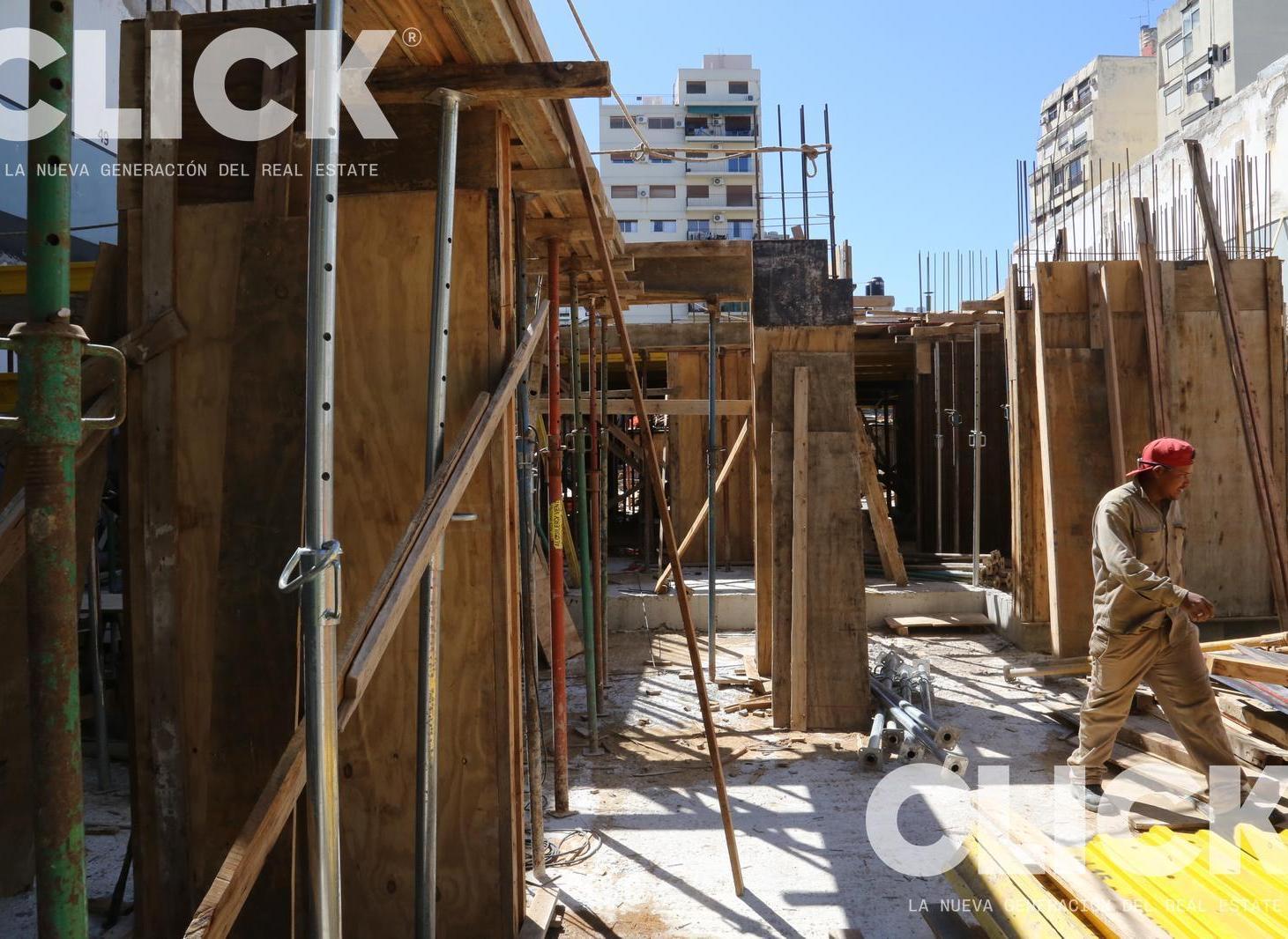 Foto de Venta - Colegiales - Departamento 5 ambientes tipo casa con jardín, imagen 3