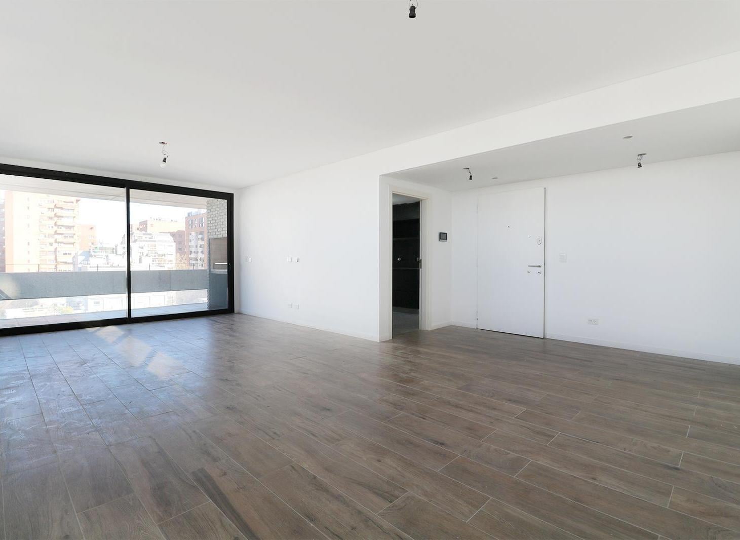 Foto de Piso en Venta de 4 Ambientes con Dependencia - Balcon - Cochera, imagen 2