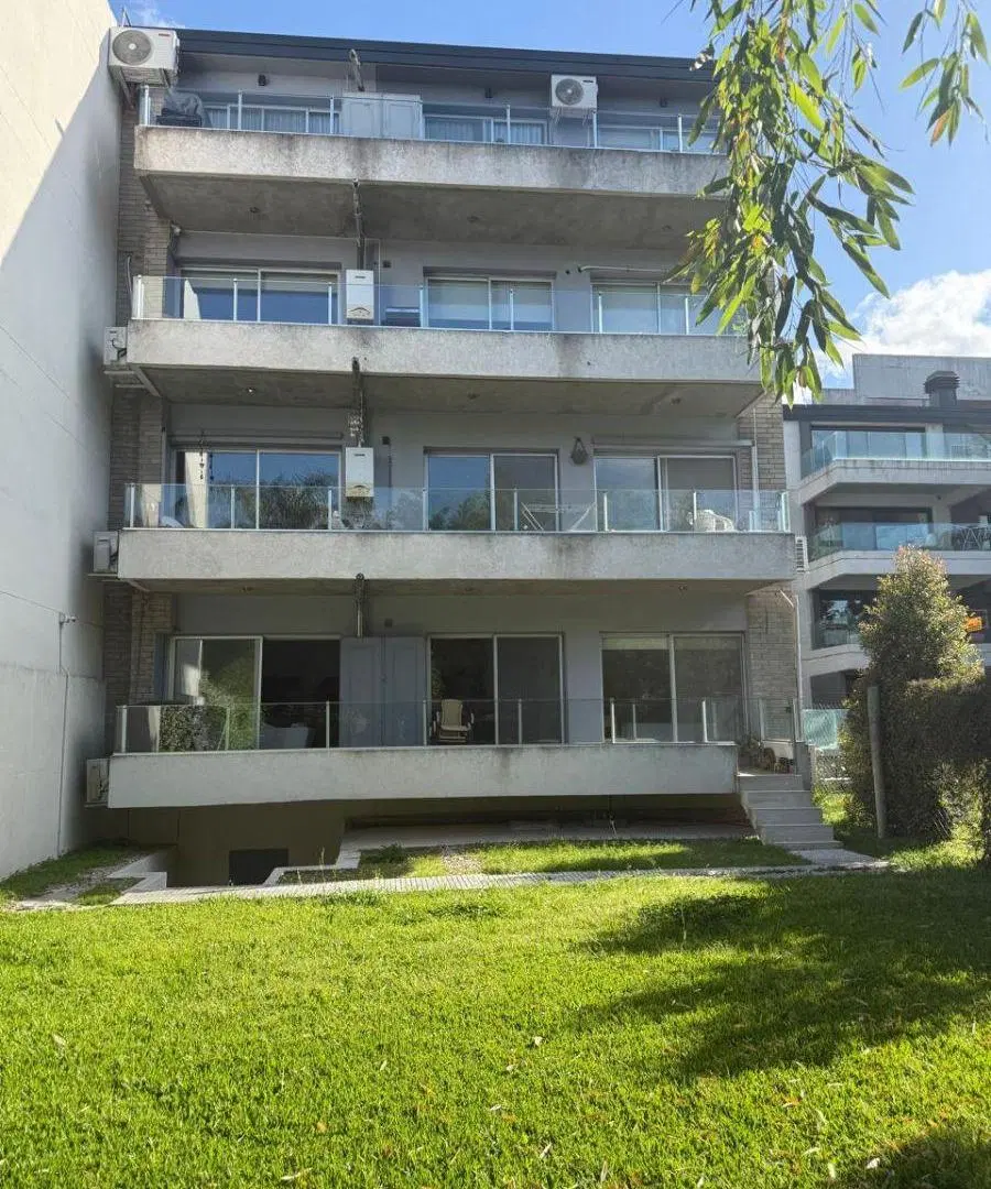 DEPARTAMENTO 3 AMBIENTES EN PUNTACHICA CON COCHERA 3