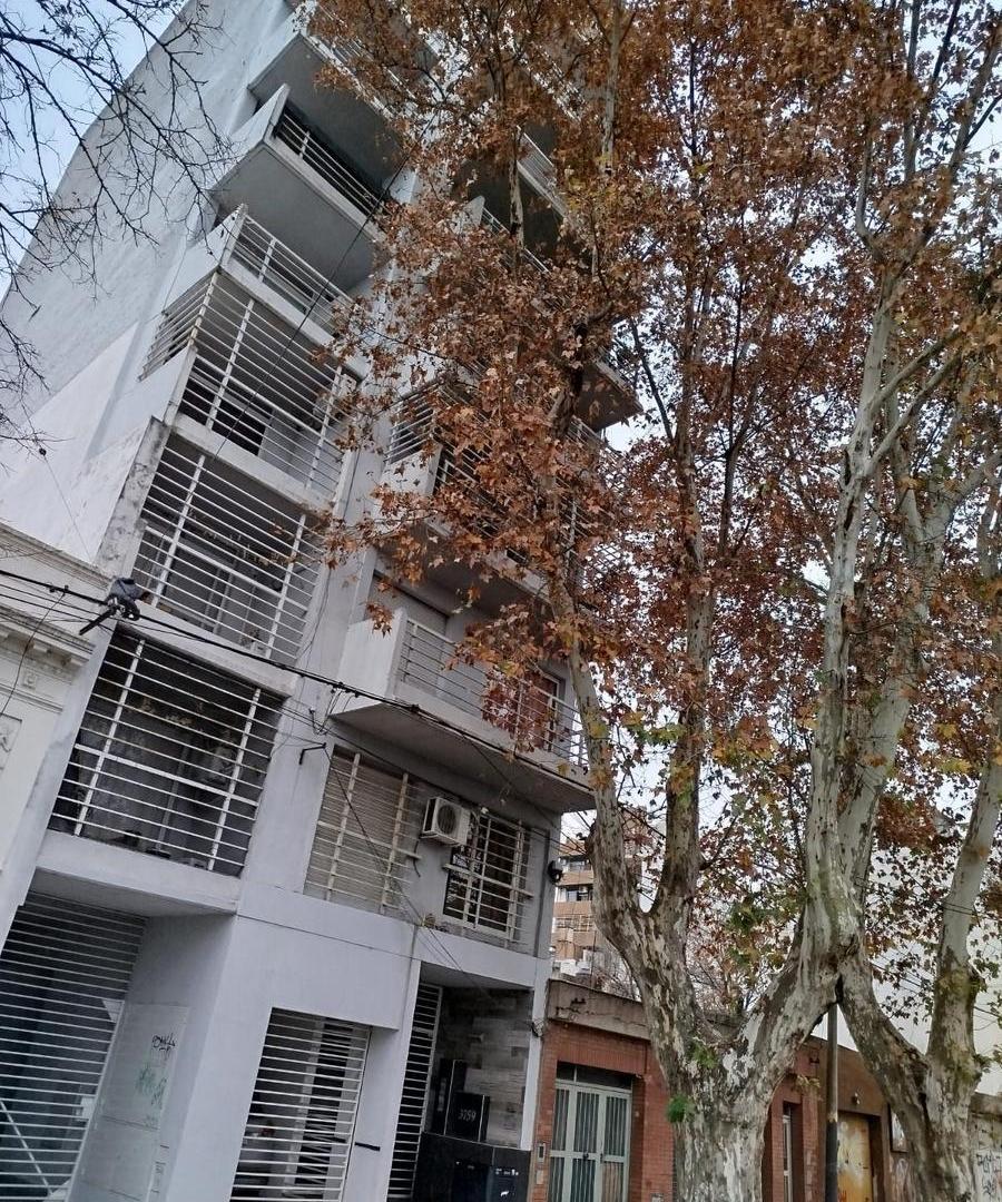VENTA AMPLIO Y LUMINOSO DEPARTAMETNO UN DORMITORIO
