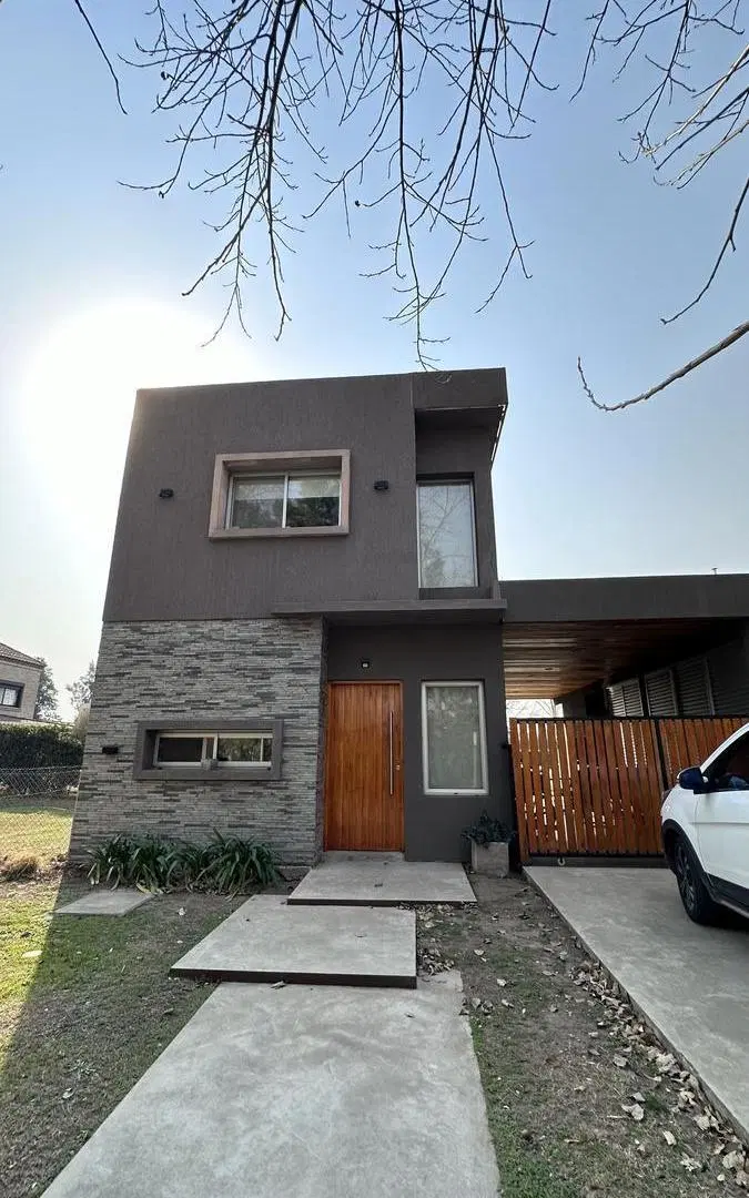 Casa 3 dormitorios en Barrio Privado Los Pasos - Fisherton - Rosario 2