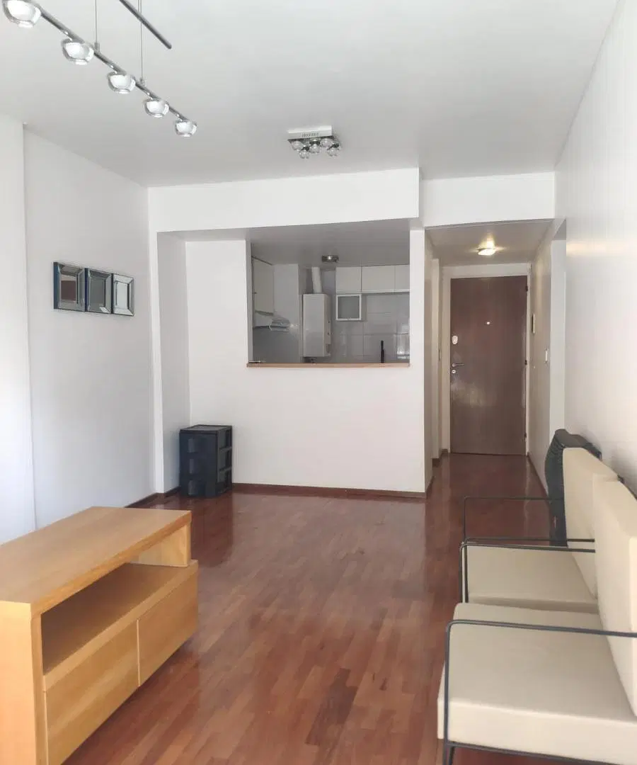 VENTA IMPECABLE DEPARTAMENTO 1 DORMITORIO. BROWN Y BV. OROÑO 2