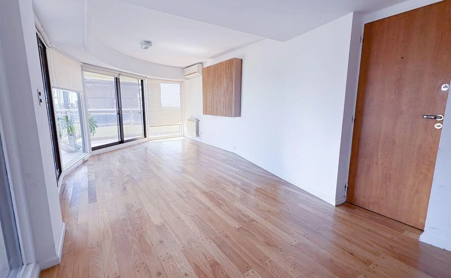 VENTA DEPARTAMENTO 3 DORMITORIOS. COCHERA DOBLE. ZONA MONUMENTO A LA BANDERA. 4