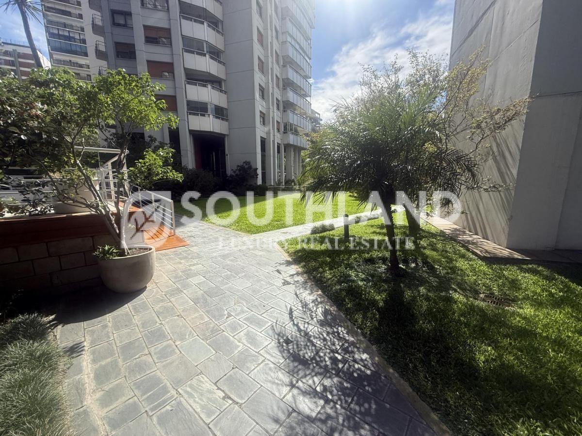 Foto de Espectacular piso muy alto con vistas panorámicas al rio en las Torres Alto Palermo, imagen 2
