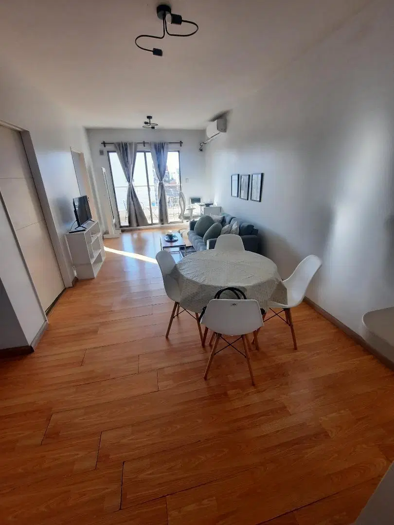 Alquiler 2 Ambientes 55m2 Amueblados c balcón San Cristobal 3