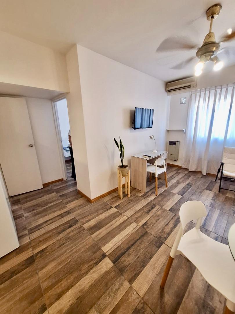Foto de Alquiler Departamento 2 ambientes Viamonte 700, imagen 4