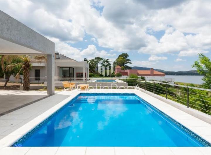 Casas en complejo con costa al lago 1