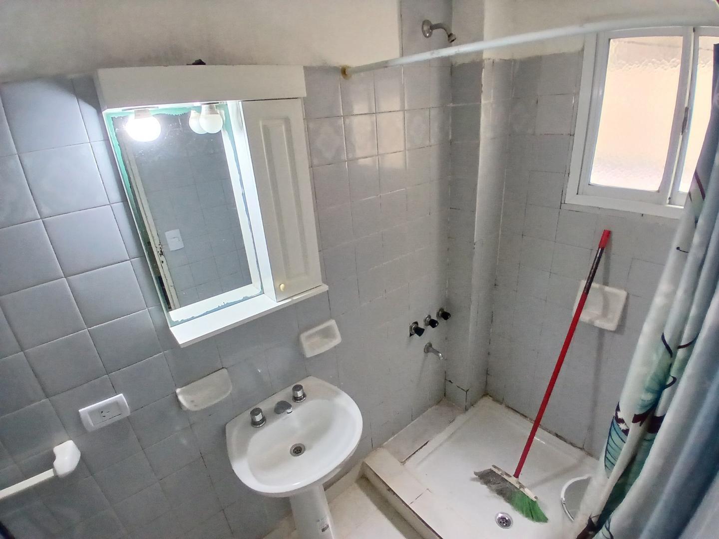 Foto de EXCELENTE DEPTO. PATIO-COCINA INDEP.- BAJAS EXPENSAS, imagen 3
