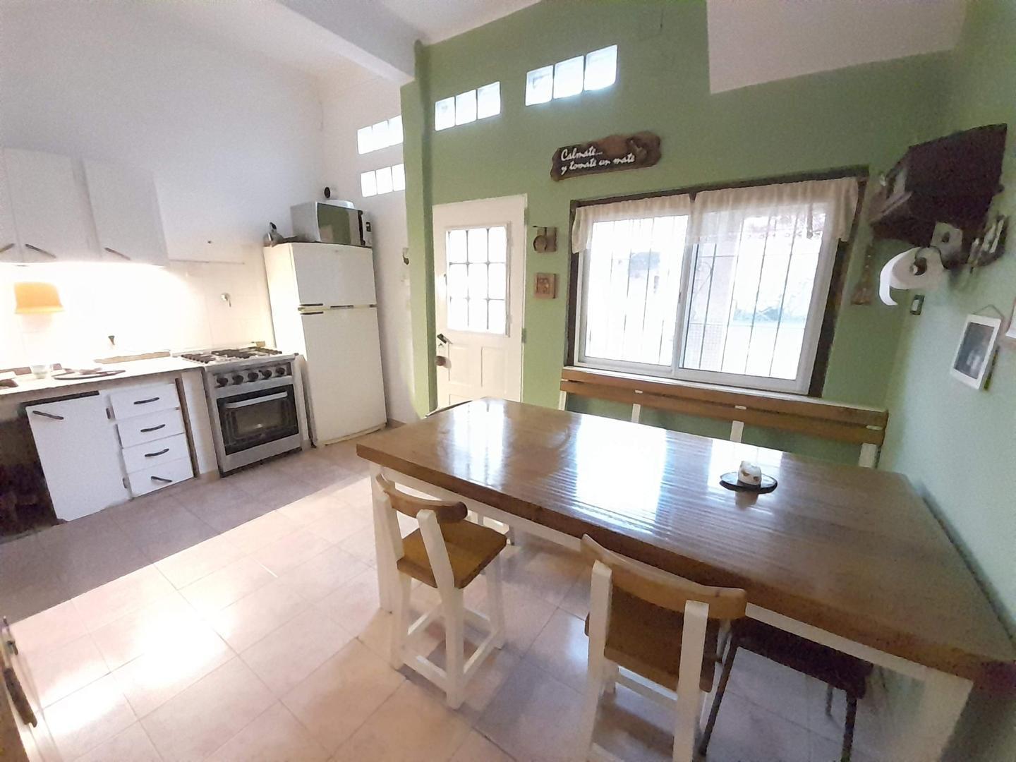 Foto de EXCELENTE CASA CON PATIO,TERRAZA,PARRILLA Y GARAGE., imagen 4