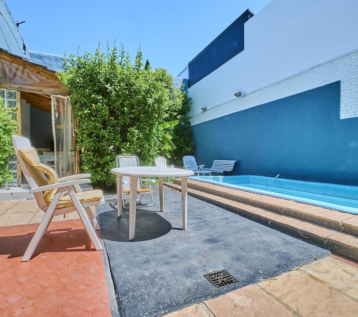 Foto de Excelente Casa 4 AMB. 308m2. Patio, Garage, Jardin con Pileta y Quincho., imagen 5
