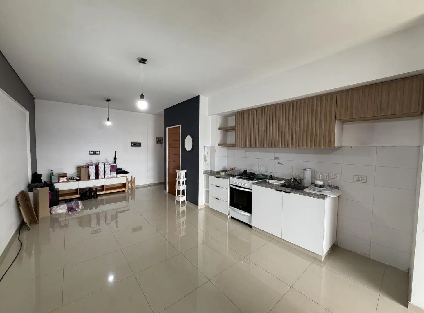 Departamento Monoambiente Amplio. 47m2. Muy Luminoso. C/ Amenities. 4