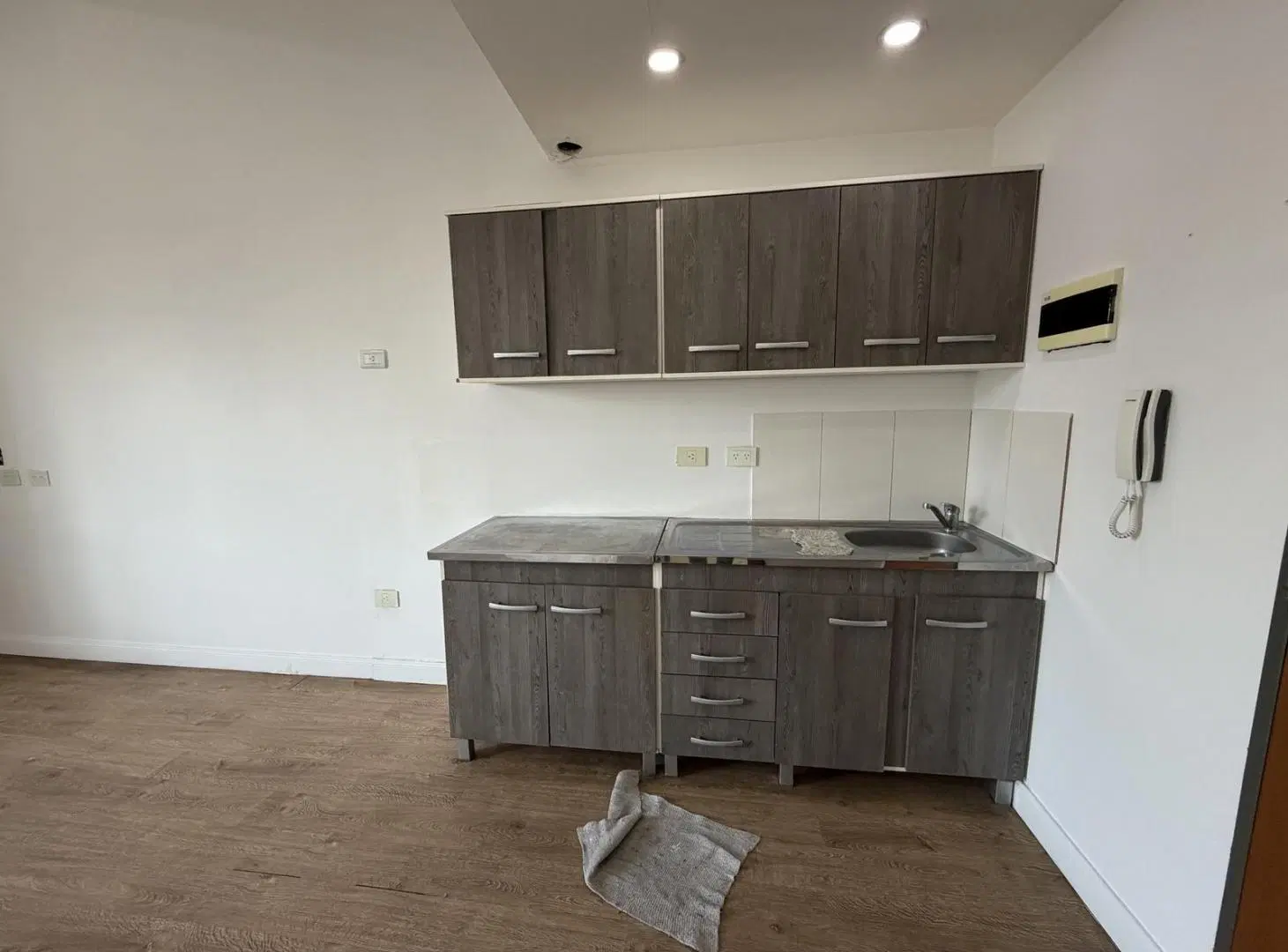 Departamento Monoambiente. 27m2. Luminoso. Bajas expensas. 2