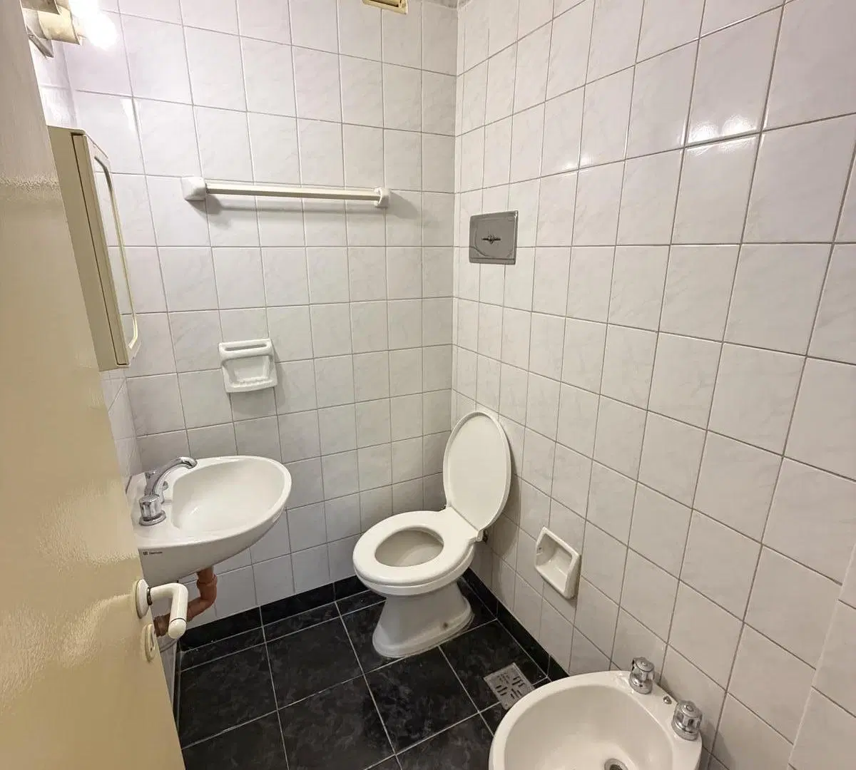 Departamento Monoambiente. 27m2. Muy Luminoso, Excelente Estado 2