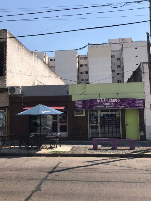 Foto de PROPIEDAD CON DOS LOCALES EN VENTA - LANÚS OESTE, imagen 2