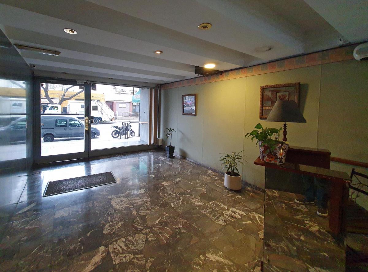 Departamento Tres Ambientes en Venta - Barracas 1