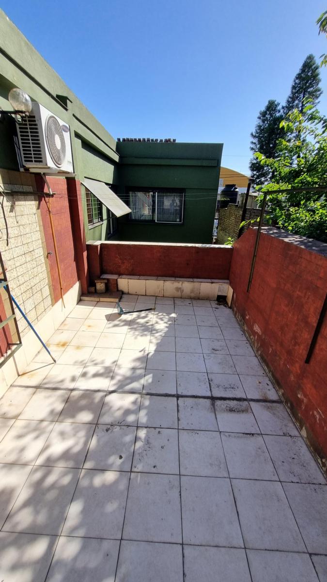 Departameto Tres Ambientes en Venta - Lanús 3