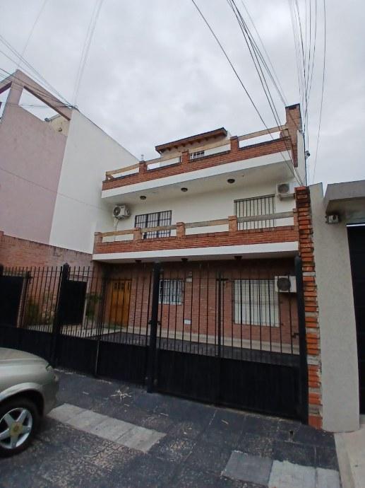 Departamento tres ambientes en venta - Lanús