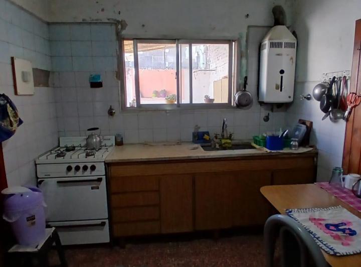 CASA 3 AMBIENTES EN VENTA - LANÚS OESTE 5