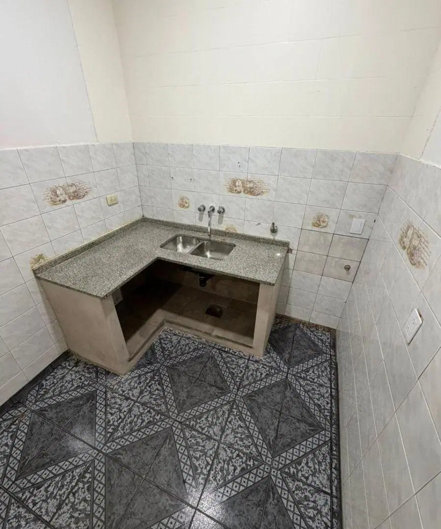 Departamento dos ambientes interno en planta baja - Lanús 2