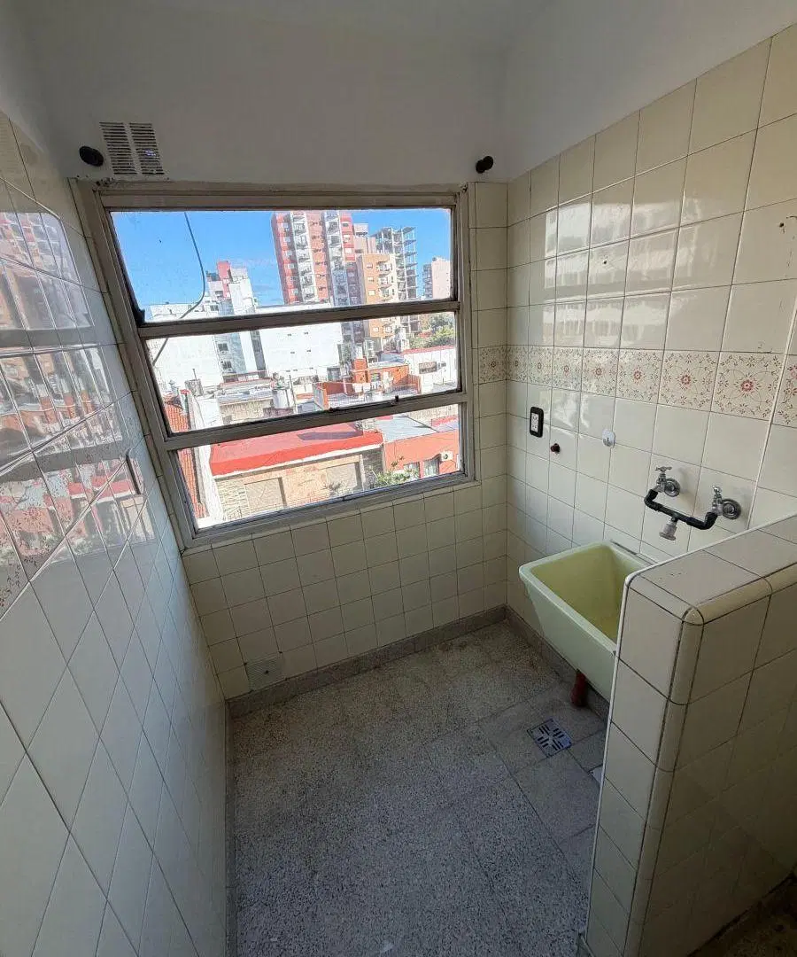 Departamento de 43 m² con 1 habitación en alquiler en Lanús Oeste 3