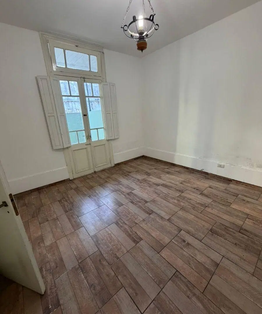 Departamento de 60 m² con 2 dormitorios en alquiler en Valentín Alsina 5