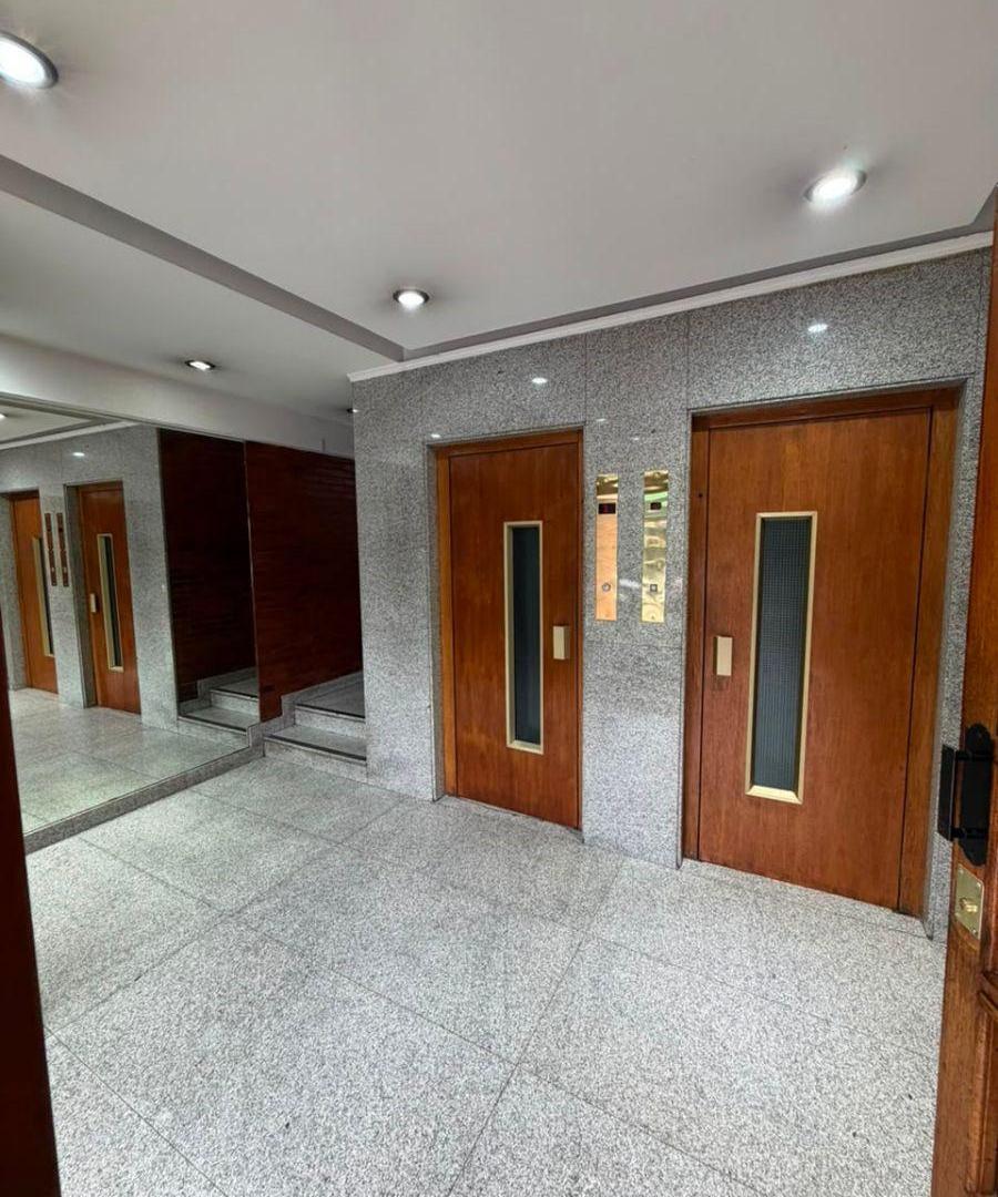 Foto de Departamento de 48 m² con 1 dormitorio en alquiler en Lanús Oeste, imagen 2