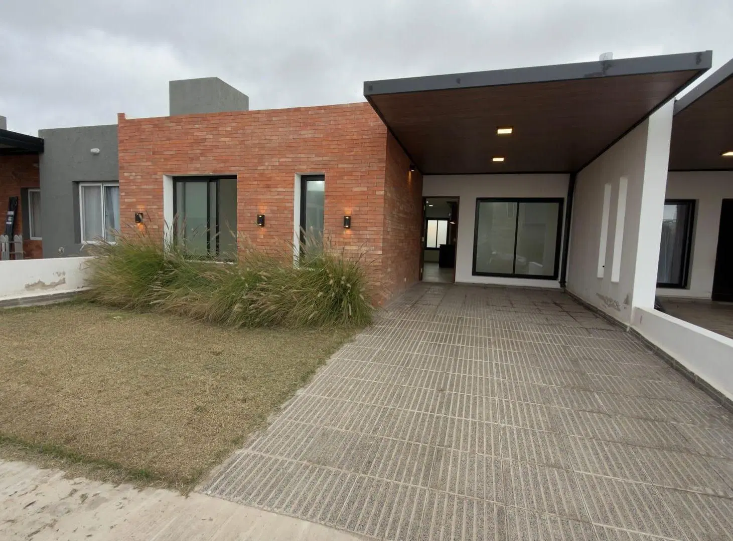 Dúplex en Alquiler | 2 Dormitorios | Planta Baja | San Ignacio Village 2
