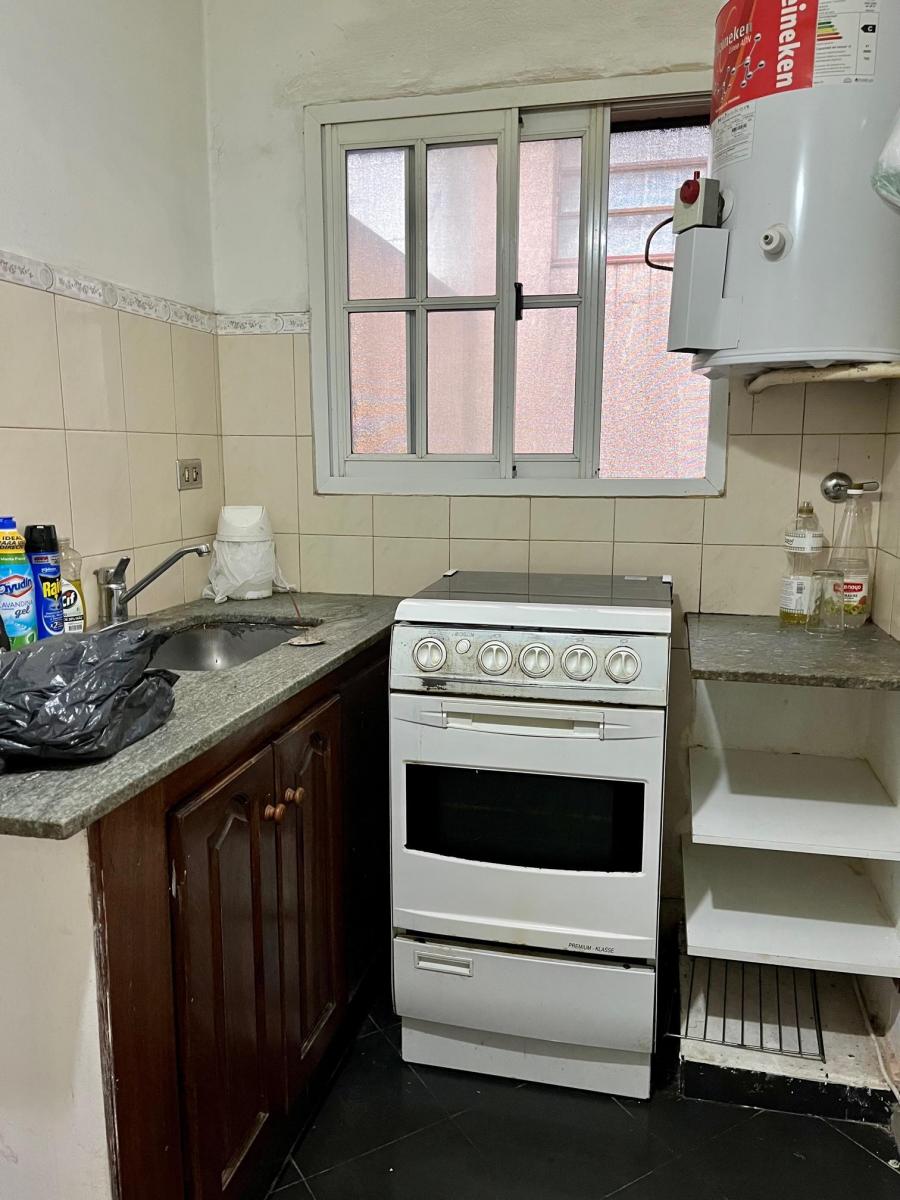 Foto de Macias 655 - Adrogue / DEPTO DE 3 AMB CON EXCELENTE UBICACION, imagen 3