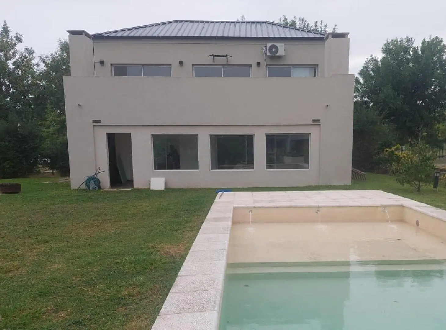 Casa amueblada en Los Jazmines Pilar del Este 1