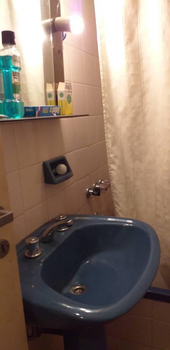 Foto de DEPARTAMENTO DE DOS AMBIENTES - RINCON Y AVDA. SAN JUAN, imagen 3