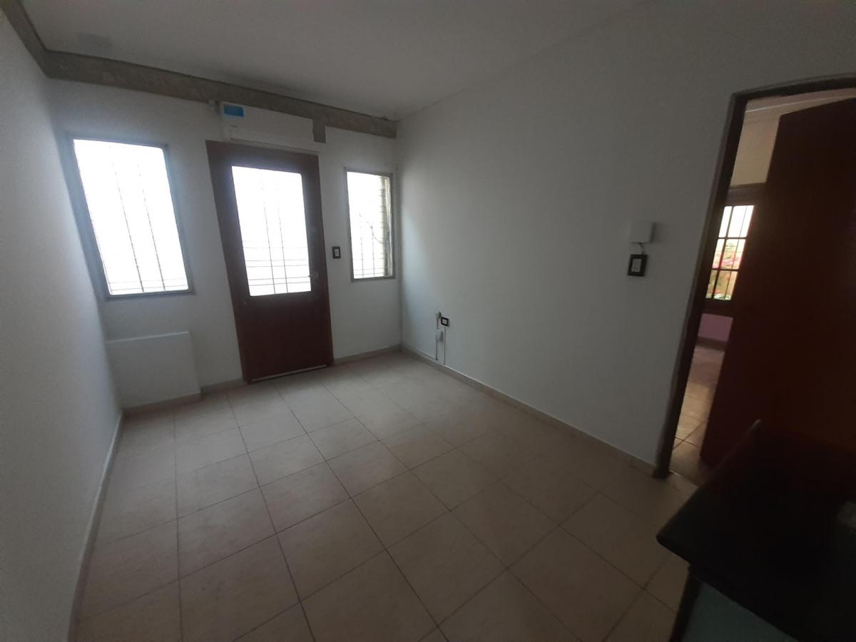 PH Interno de 3 Ambientes C/ PH Monoambiente Complementario! 4