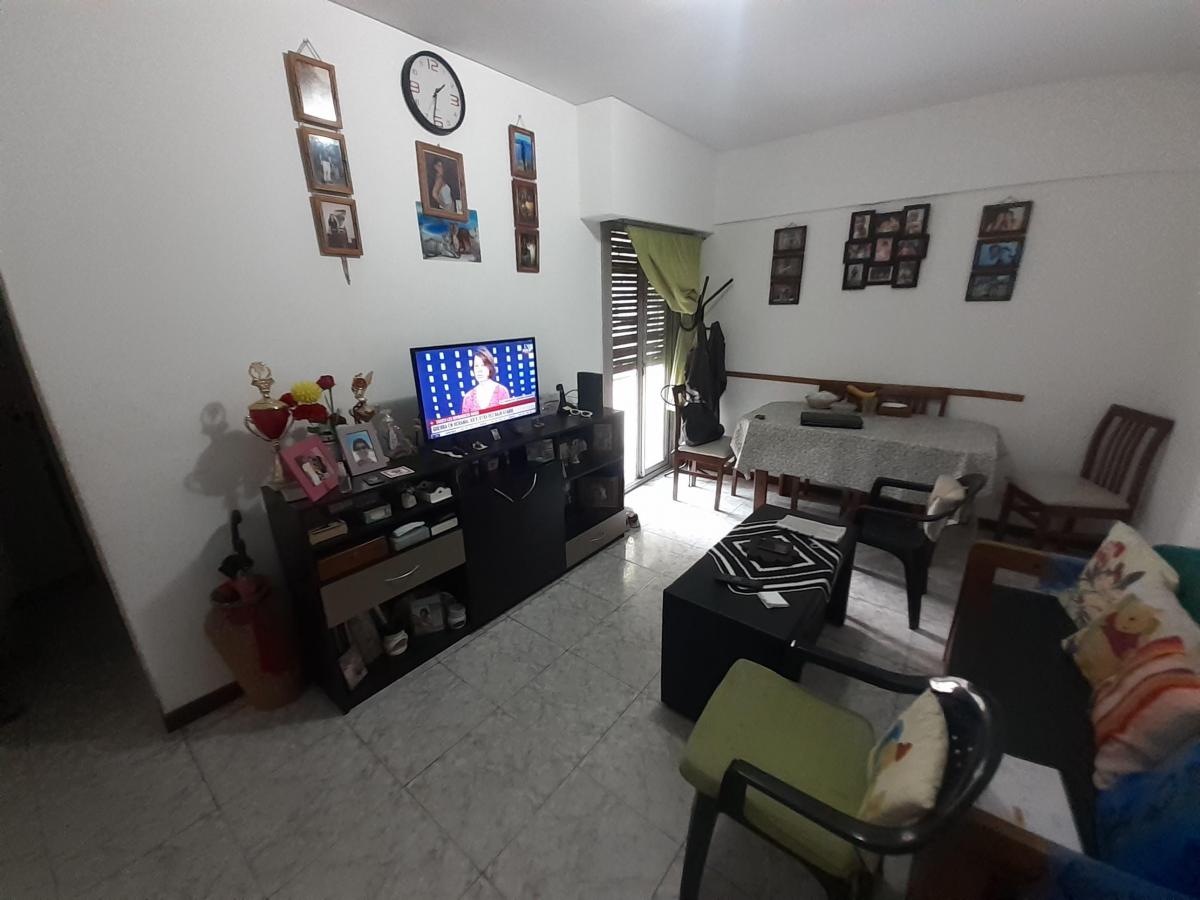 Foto de Excelente Ubicación Y Estado, Luminoso Departamento 3 Ambientes, imagen 3
