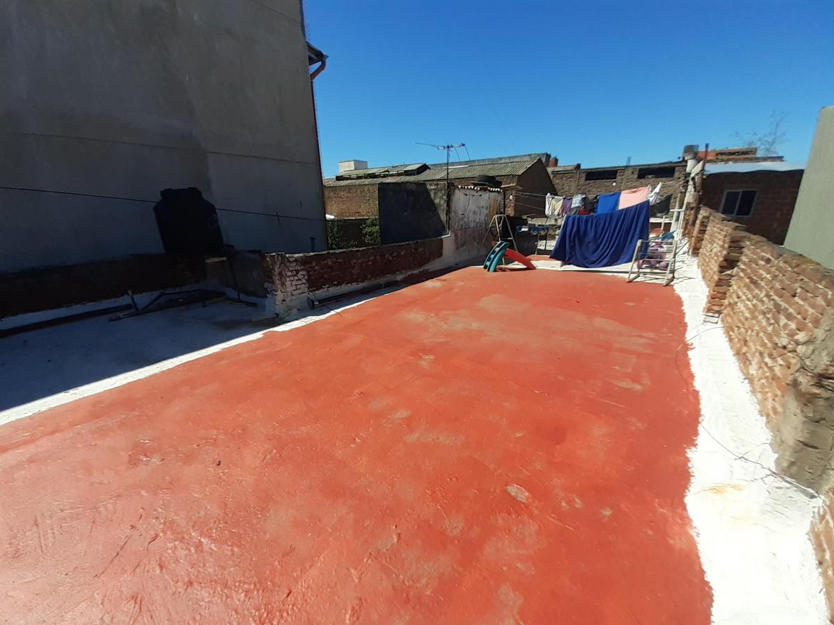 5 Departamentos en Block con Amplia Terraza, Sobre Lote de 8,66x 35 m. Aprox! 4