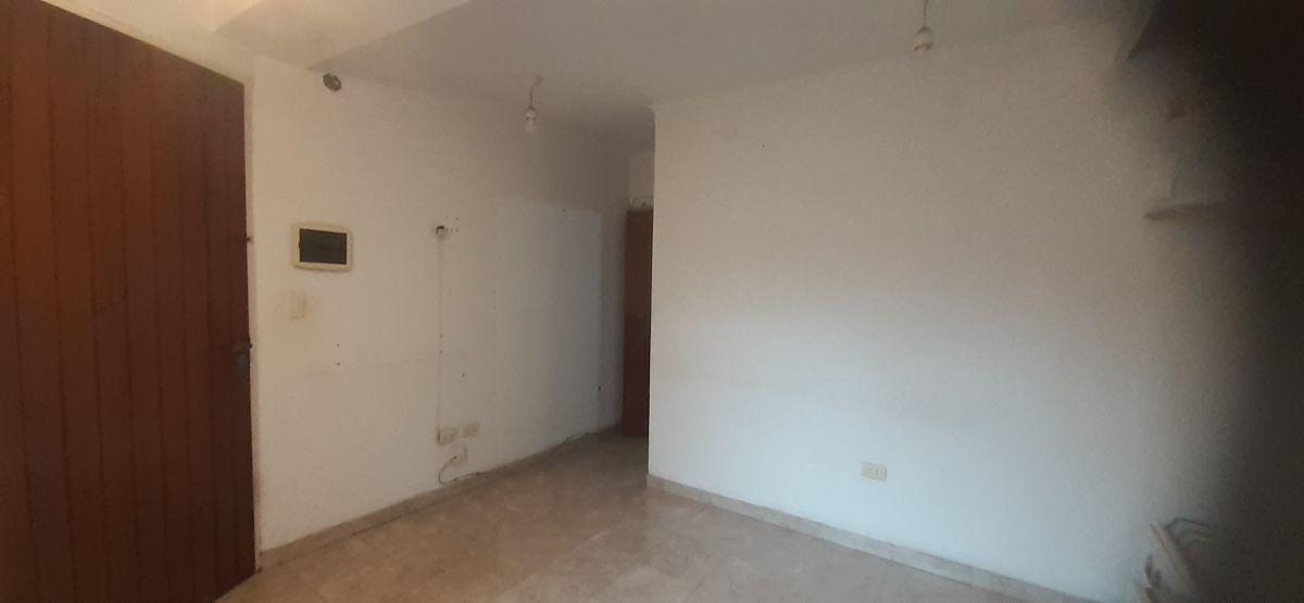 Foto de Departamento De 2 Ambientes con patio en PA!! sin expensas, imagen 3