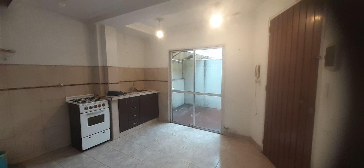 Departamento De 2 Ambientes con patio en PA!! sin expensas