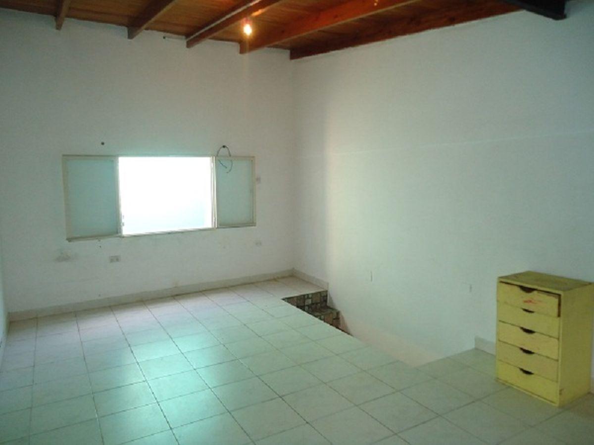 Foto de Ph Interno De 2 Ambientes Con Patio! Eva Peron Y Centenario!!, imagen 5