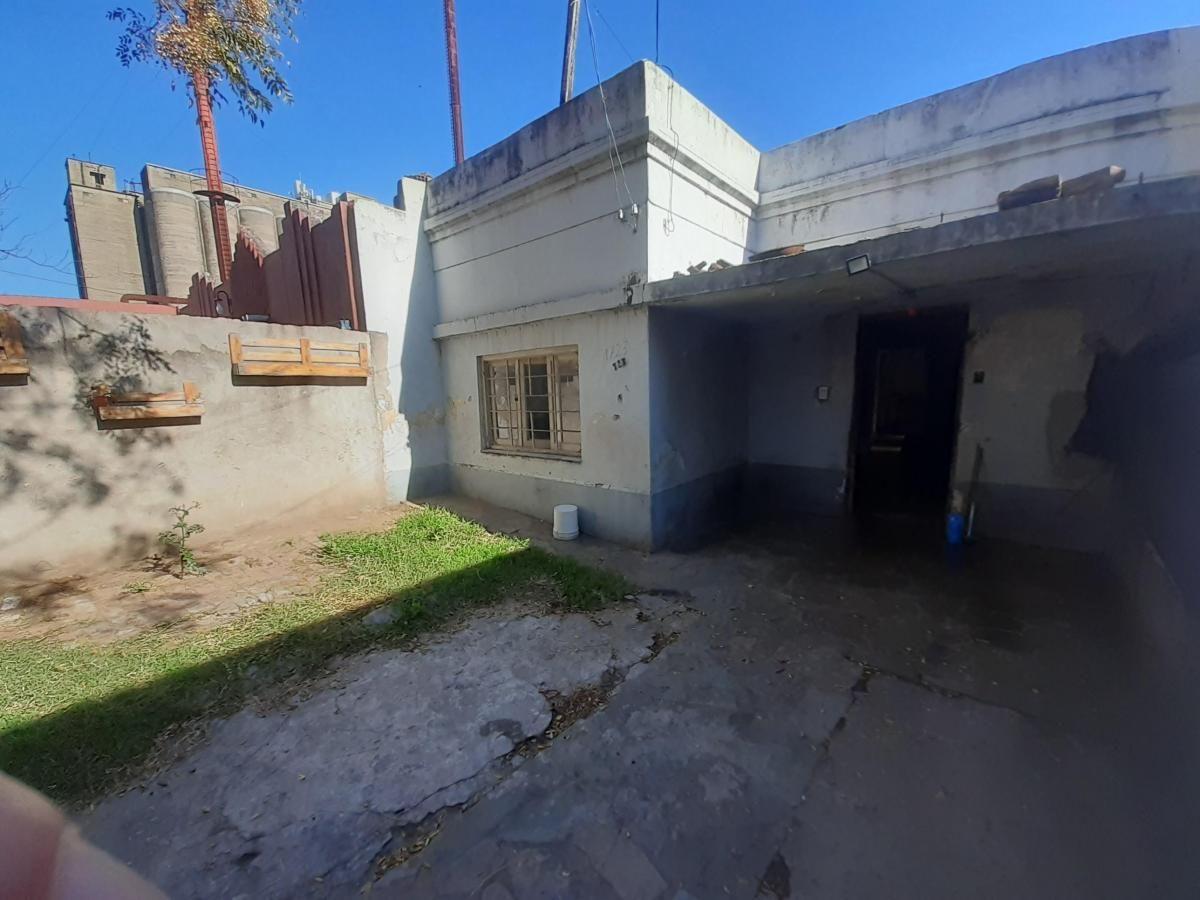 Foto de Ph Interno tipo casa De 3 Ambientes a refaccionar en general!!, imagen 2
