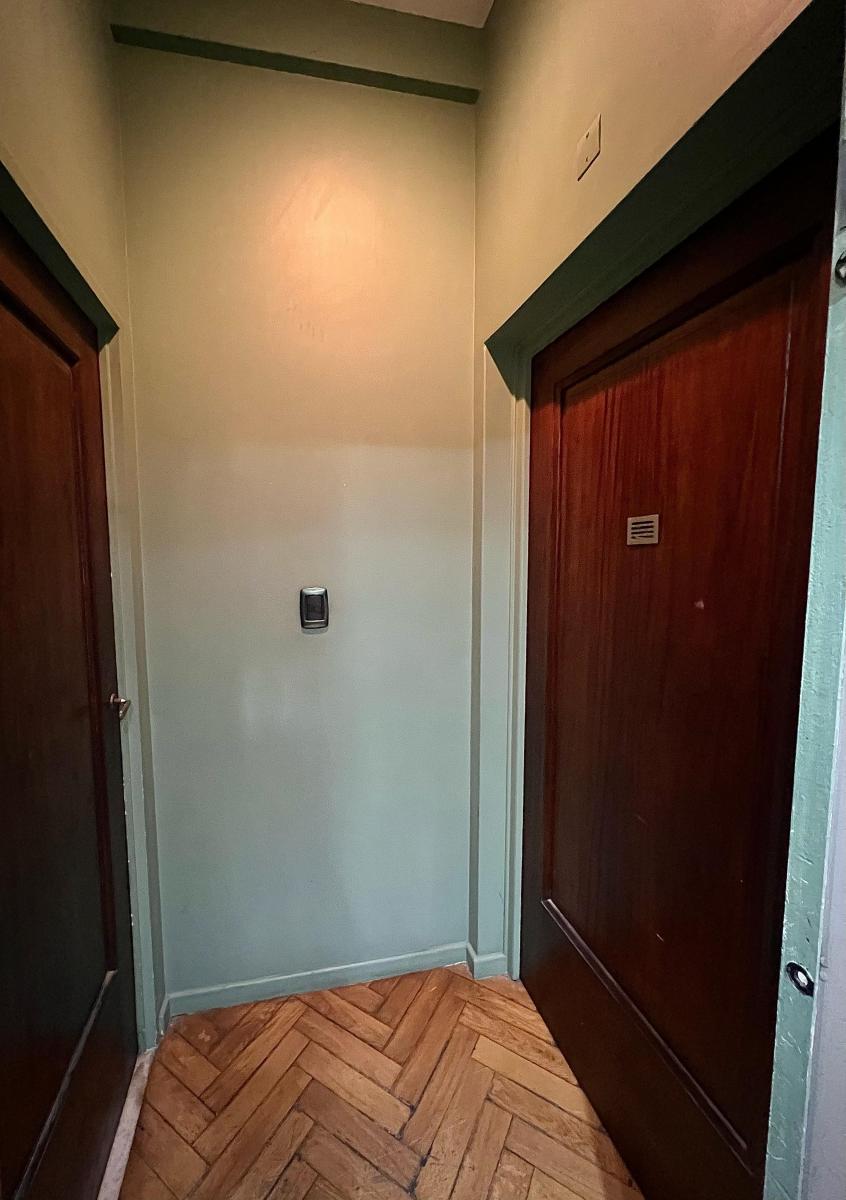 Excelente Departamento a m de La Plaza Vicente López 1