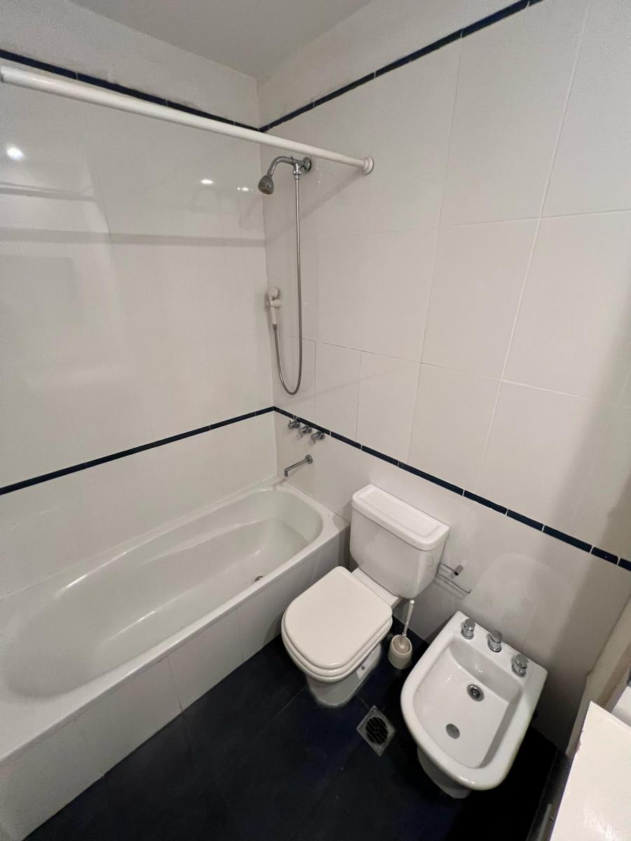 Excelente Departamento a m de La Plaza Vicente López 4