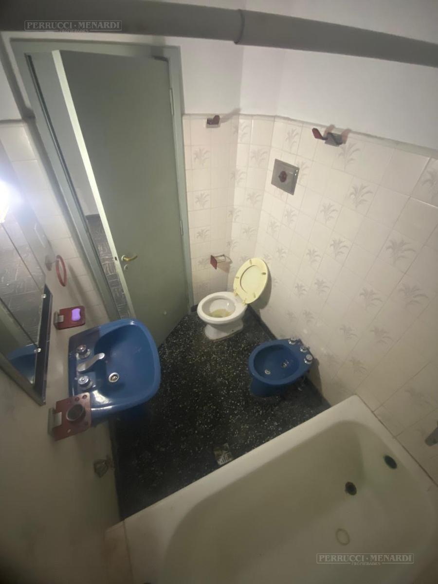 Depto en Pa, Caseros 5