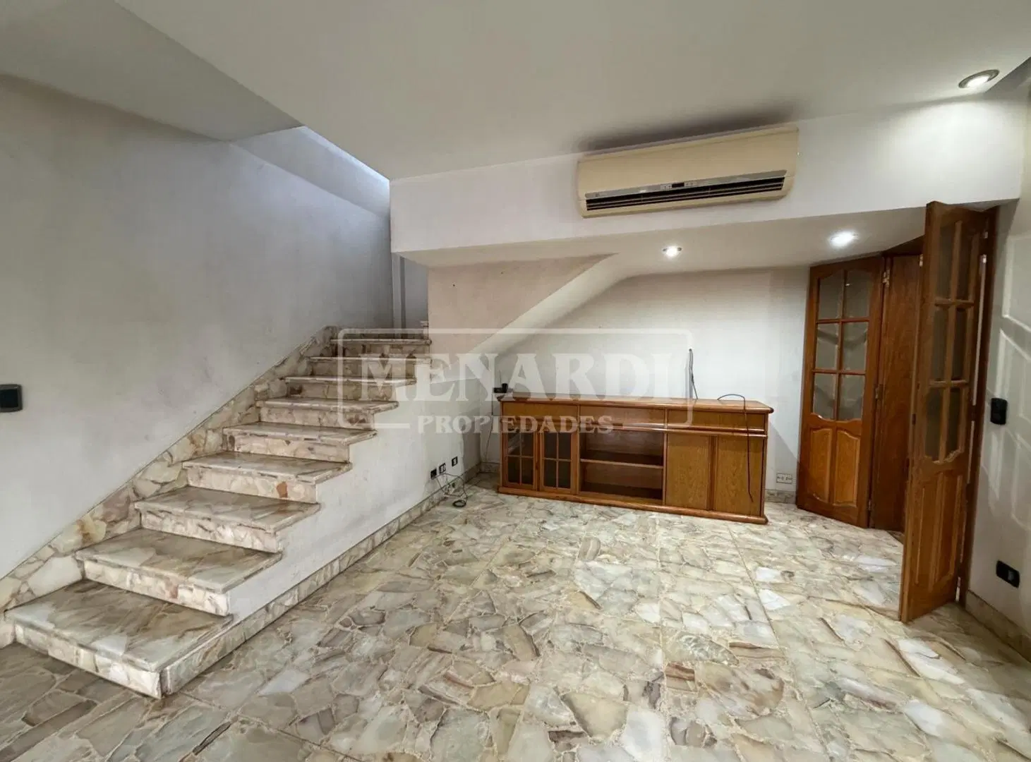 CASA 5 AMBIENTES EN VENTA - VILLA BOSCH 4
