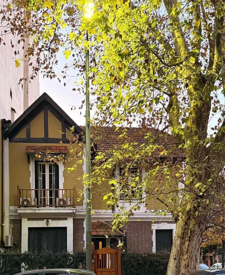 CasaExcelente Casa en El Corazon de Belgrano R, en Esquina, Reciclada a Nuevo Hace 5 Años 2