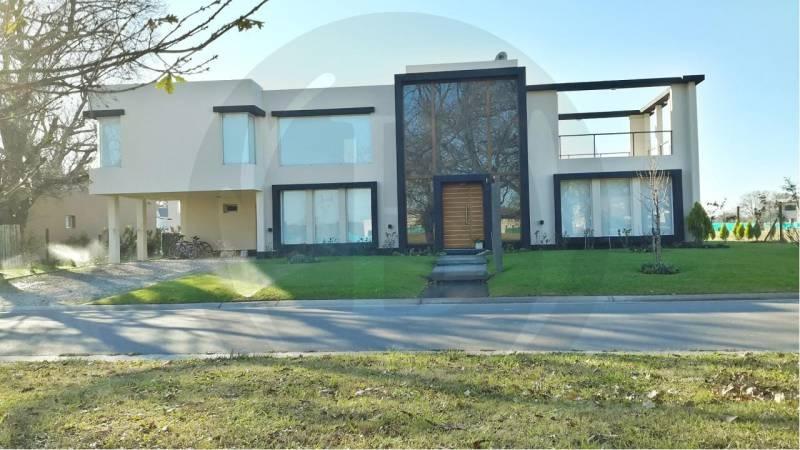 Foto de BUSTAMANTE PROP. HARAS SANTA MARÍA LOS ROBLES - 4406 CASA VENTA ESCOBAR, imagen 5