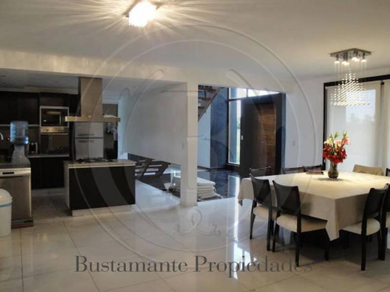 Foto de BUSTAMANTE PROP. HARAS SANTA MARÍA LOS ROBLES - 4406 CASA VENTA ESCOBAR, imagen 2
