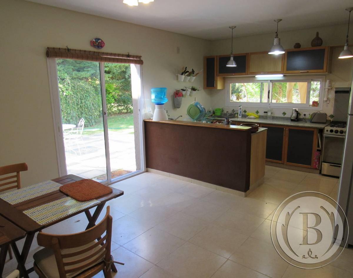 BUSTAMANTE PROP SANTA CATALINA 8062 CASA VENTA VILLANUEVA TIGRE