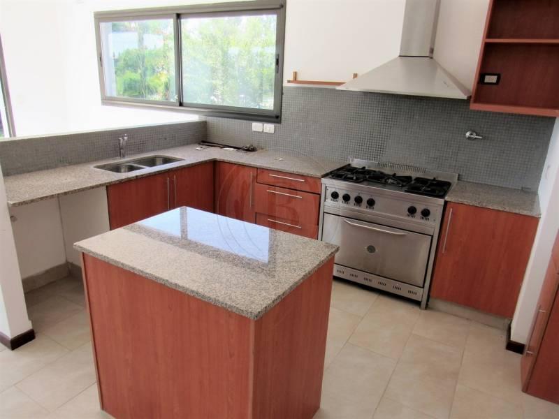 BUSTAMANTE PROP SANTA CATALINA 9657 CASA VENTA  VILLANUEVA TIGRE